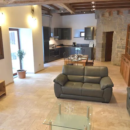 Holiday home Modern Holiday Home In Senzeille With Garden