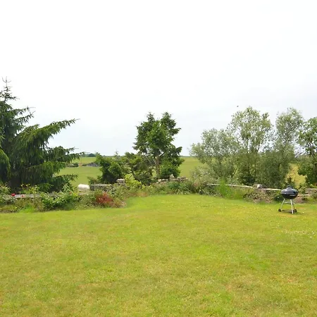 Holiday home Modern Holiday Home In Senzeille With Garden *